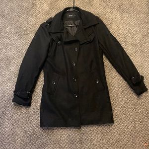 Black pea coat . SIZE M.
